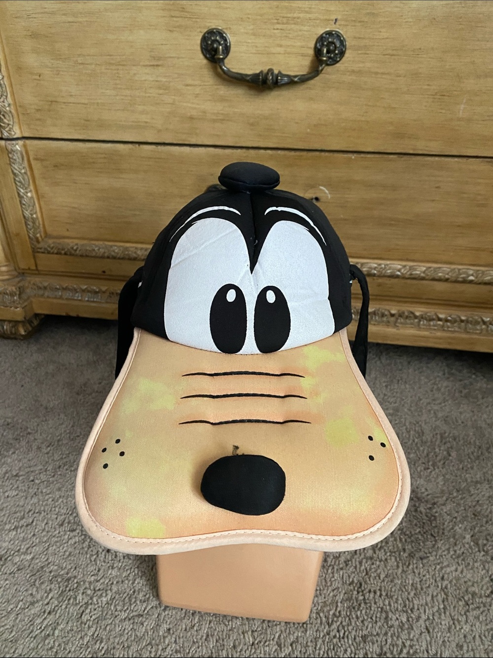 Disney Parks 3D Goofy Character Hat in Black and Peach